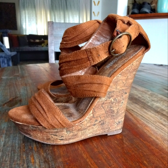Tan Wedges - Picture 1 of 4